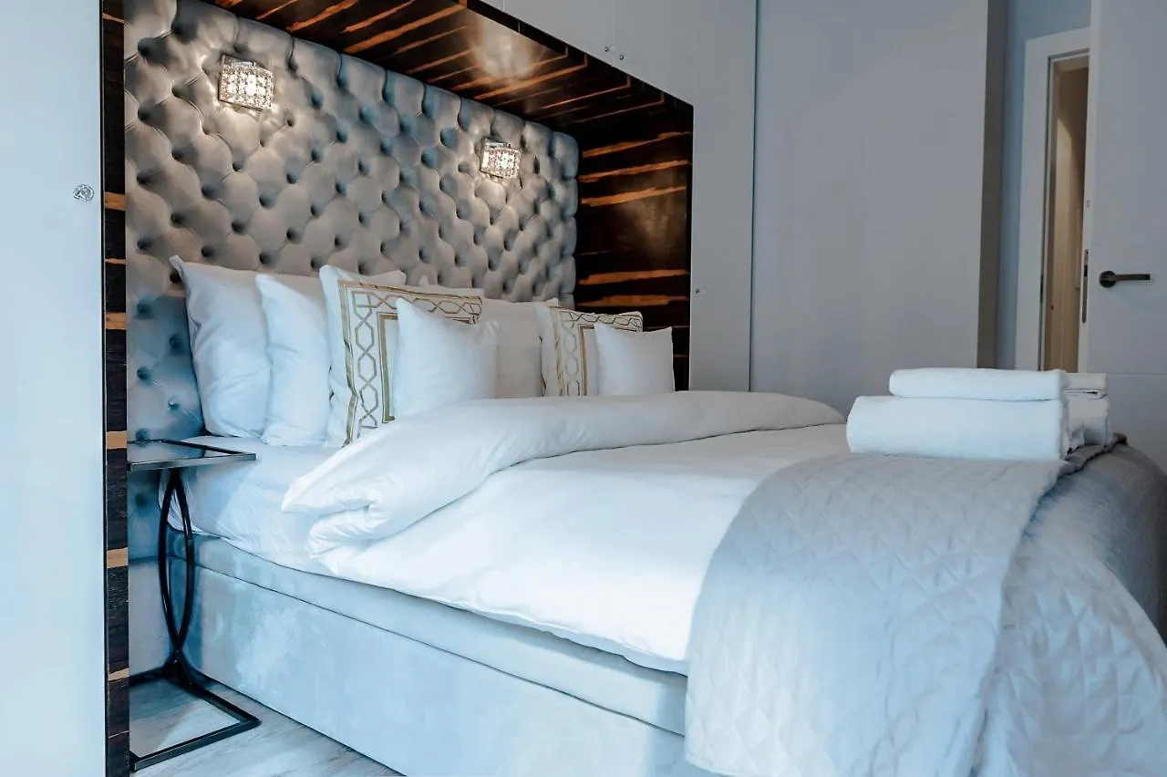 Mennica Residence Patronus Apartments ワルシャワ 0*,