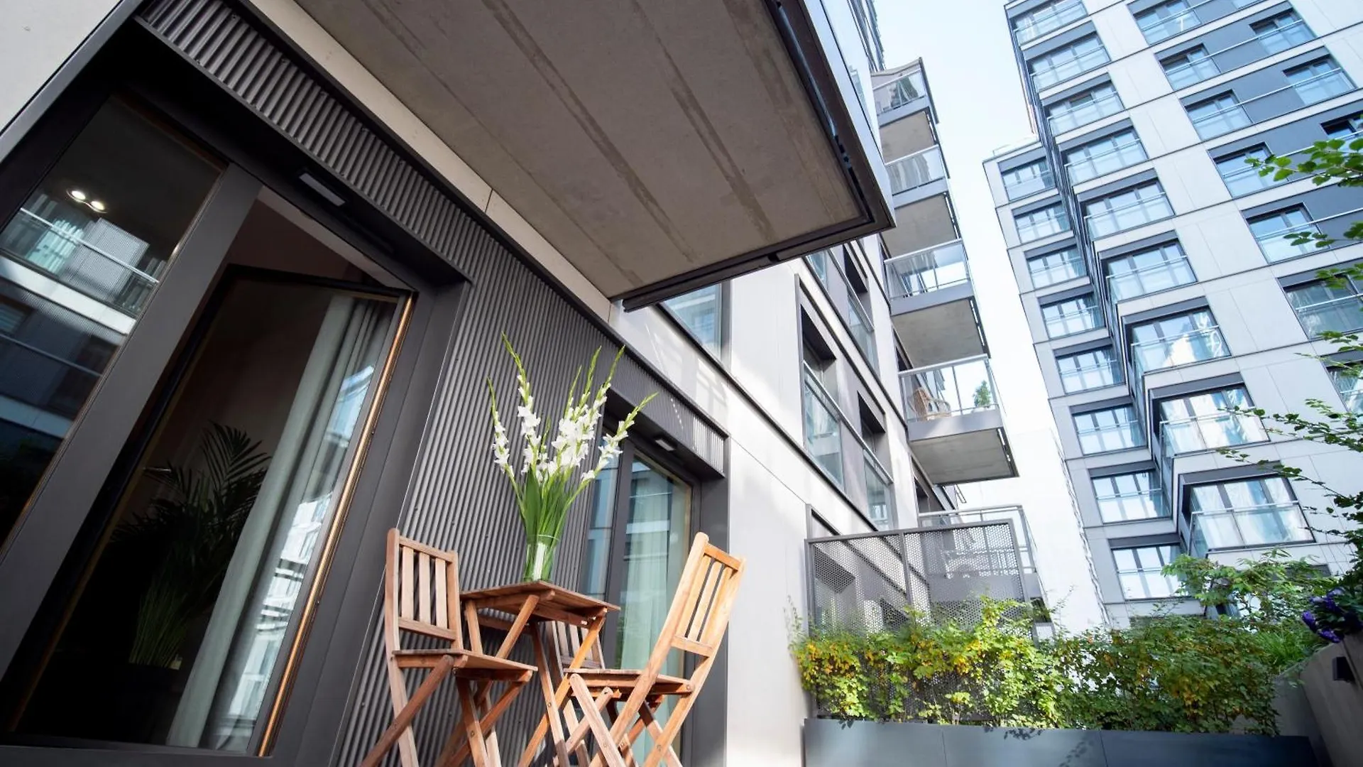 Mennica Residence Patronus Apartments Warsaw Poland