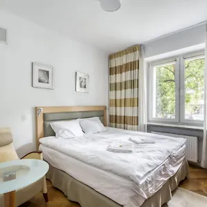 Проживание в семье 404 Obrzezna Mokotow, Варшава